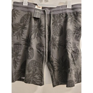 No Boundaries Men’s Drawstring Pocket Lounge Shorts Pineapple NWT LARGE (36-38)